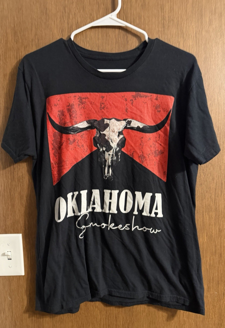 Oklahoma Smokeshow Black Men Shirt sz Medium Boho Western Bull Western 100% Cott
